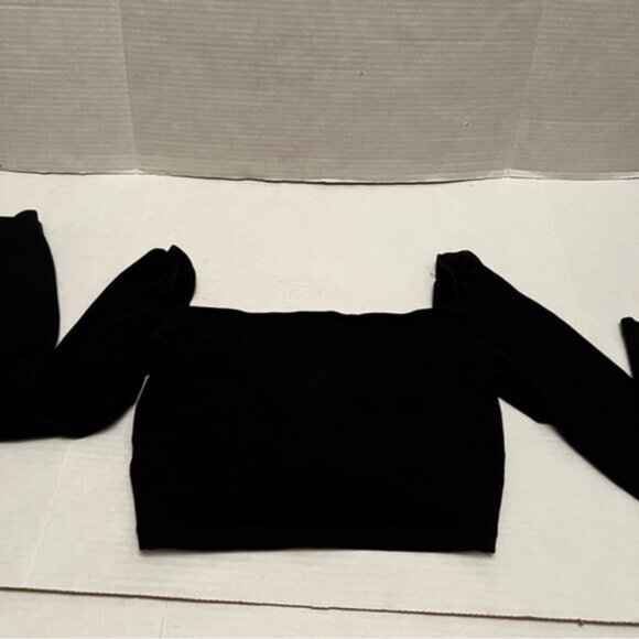 Aritzia TNA * black long sleeve ruched crop trop Black EUC S - Picture 3 of 8